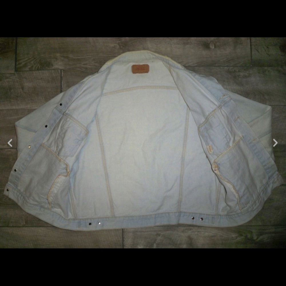 Vtg Levi’s Red Tag Denim Chore Trucker Jean Jacket Trucker Fits Like A Large - Picture 7 of 11